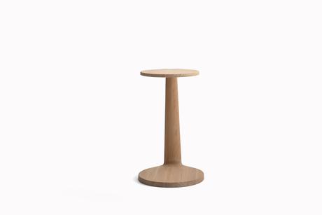 GoEs Primum Oval Side Table