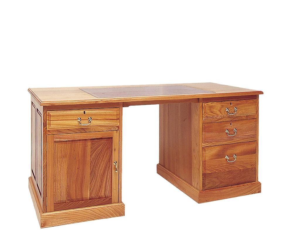 Traditional Panelled Writing Desk from Treske