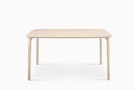 GoEs Elle Dining Table 