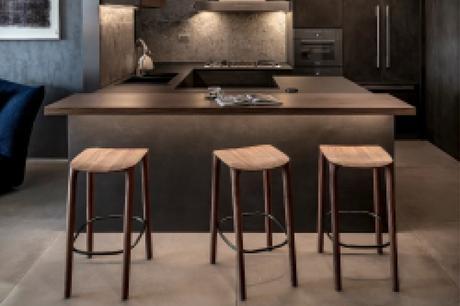 Artisan Neva Bar Chair