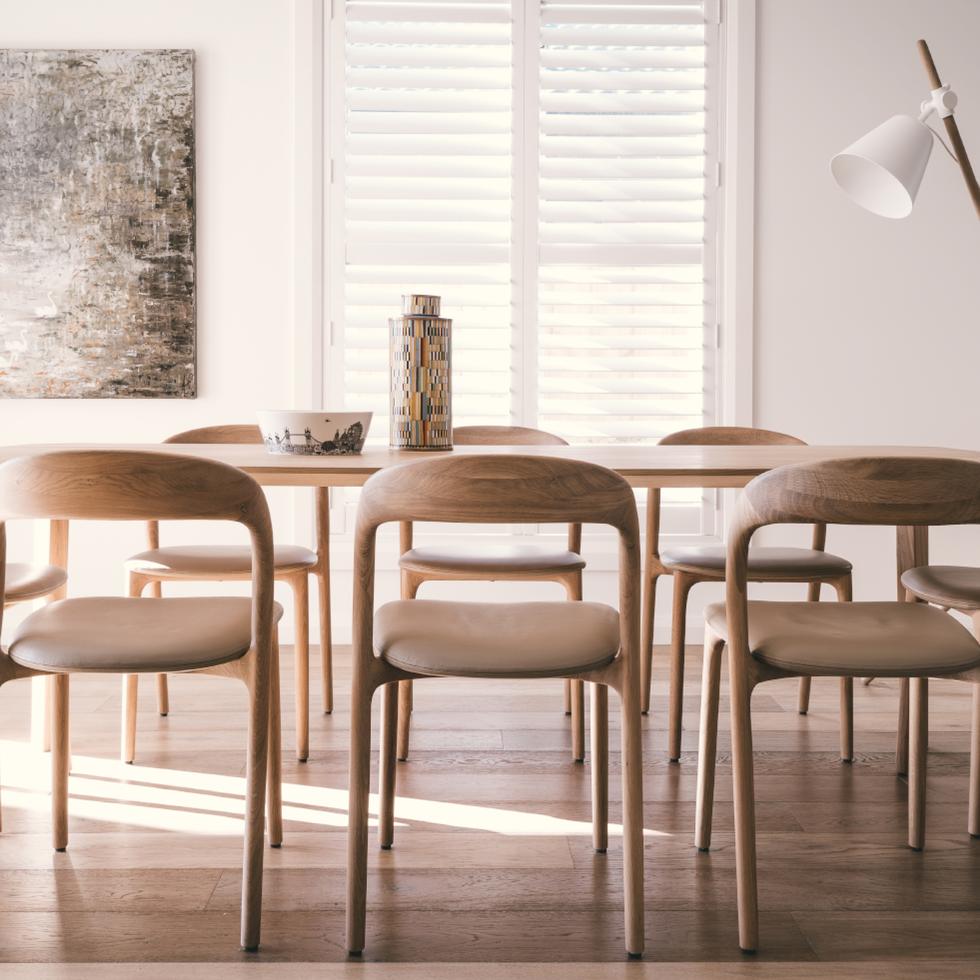 Artisan Neva Light Chair
