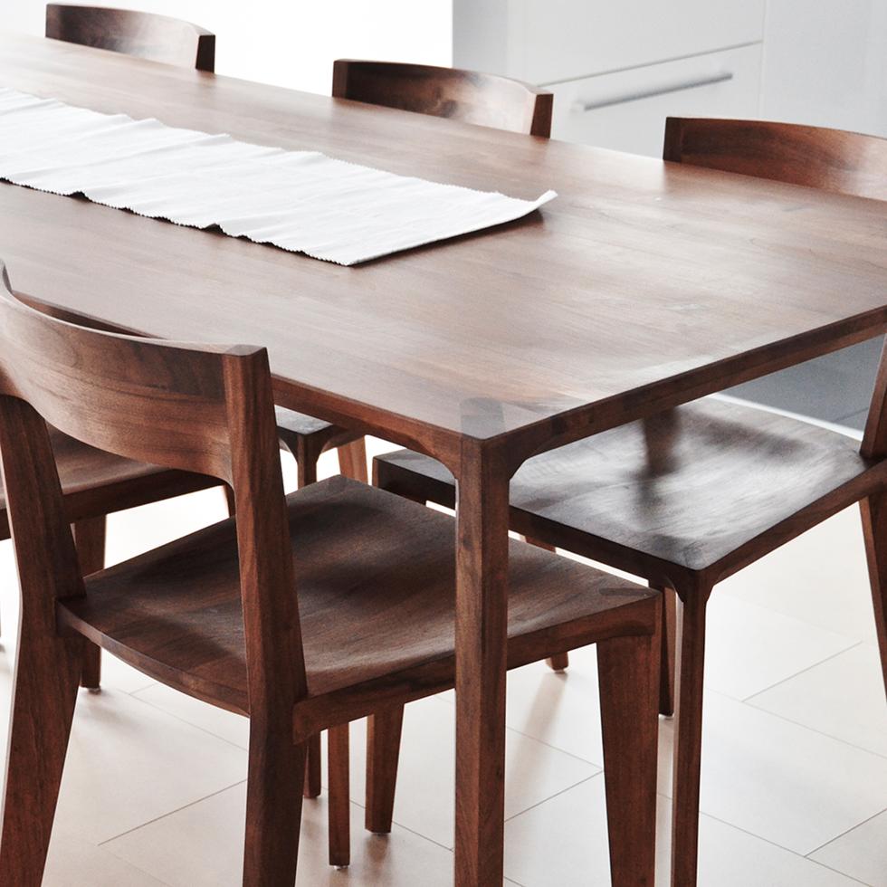 Artisan Hanny Table 
