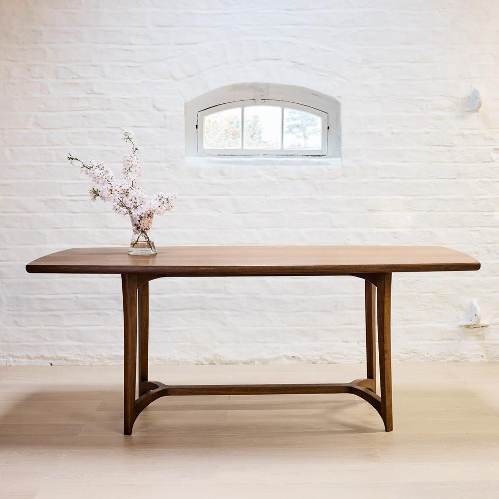 Ayton Table