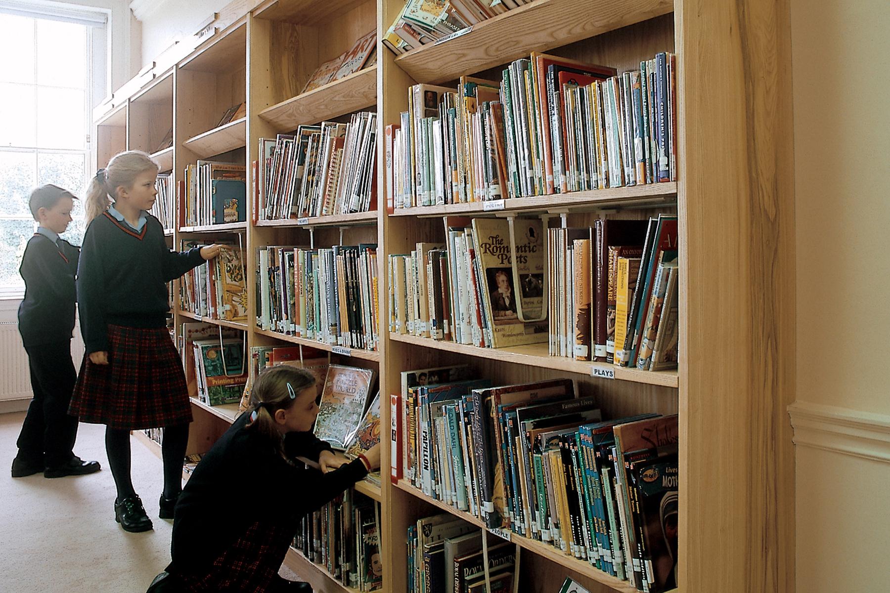 St George's Prep School library