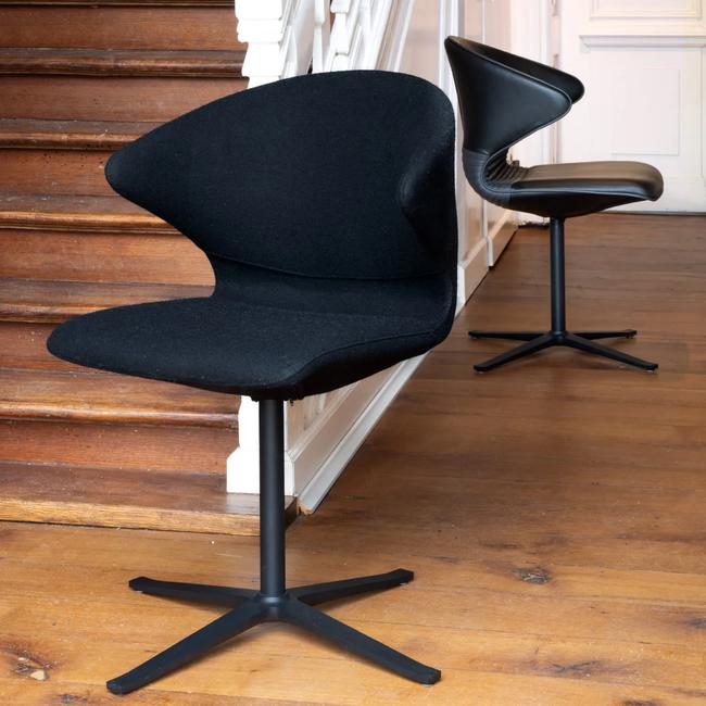 Oks Swivel Chair
