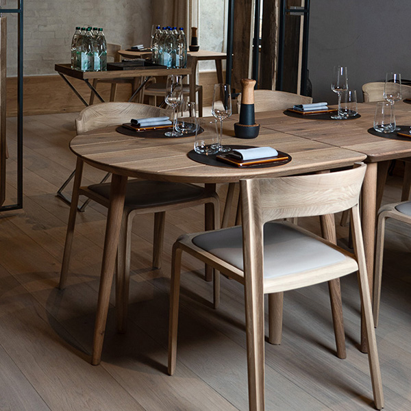 Restraunt dining table and chairs