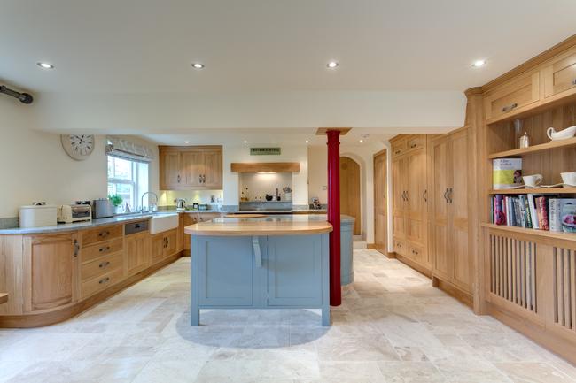 Hardwood kitchen designs by Treske